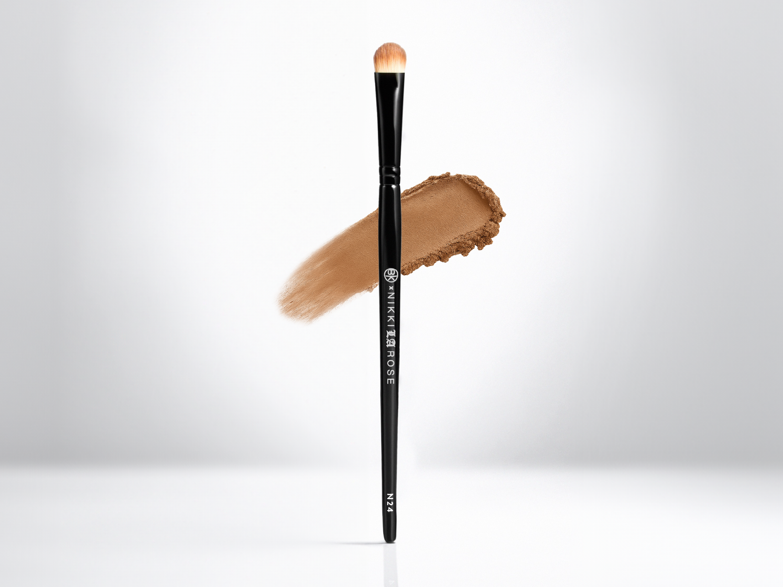 Nikki La Rose N24 Small Packer